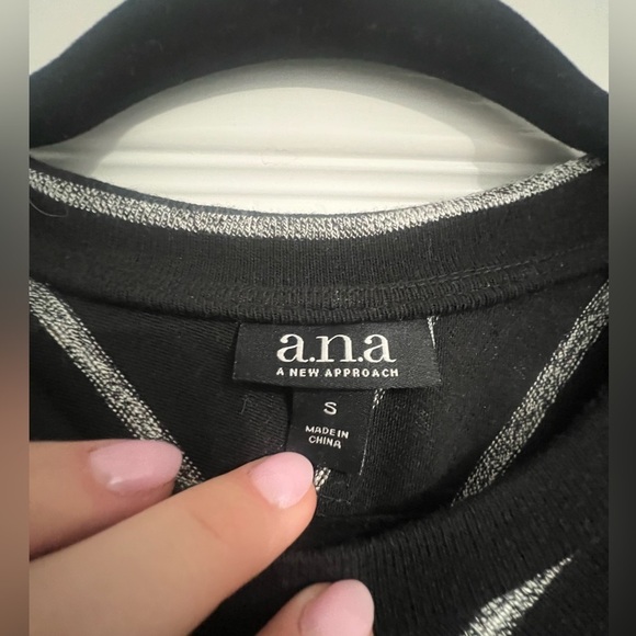 NWOT a.n.a black and white striped dress with shoulder cut outs - Picture 5 of 6